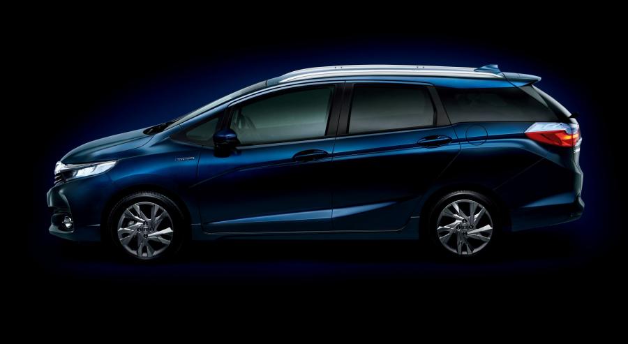  Honda Shuttle Hydrid 2015 года  (фото 5 из 19)